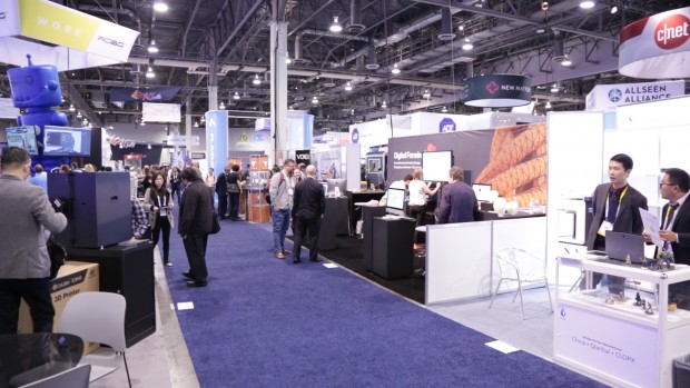 Auch in diesem Jahr stellten Hunderte von Unternehmen ihre Ideen und Projekte vor. (Bild: Martin Wolf/Golem.de)